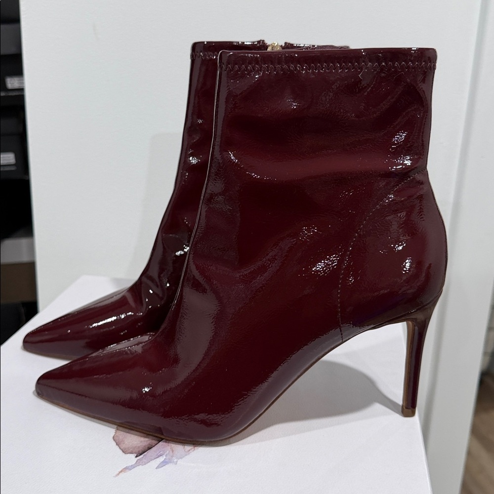 Jessica Simpson Women's  Semaja Berrylious Patent Booties Boots Shoes Size 8.5M